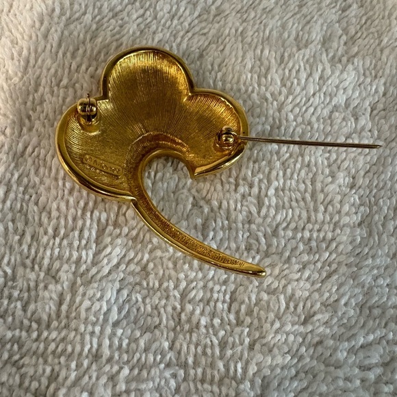 Vintage Monet Modernist Brooch Sculptural Gold Tone & Enamel - Picture 4 of 9